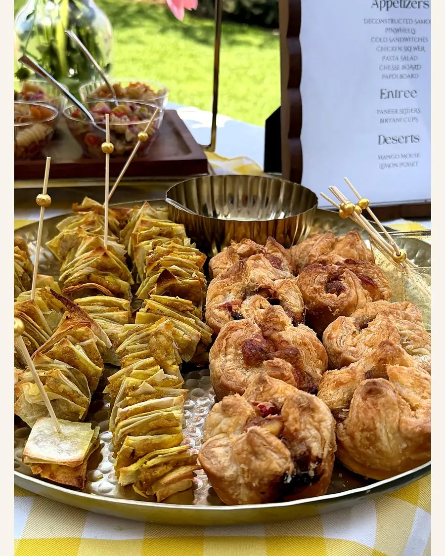 Samosas and food